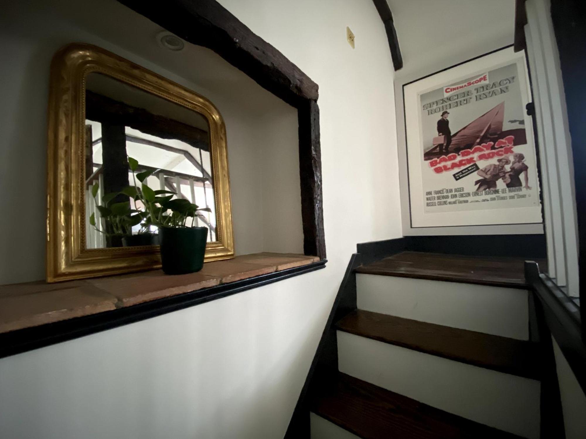 Black Tile Cottage 刘易斯 外观 照片