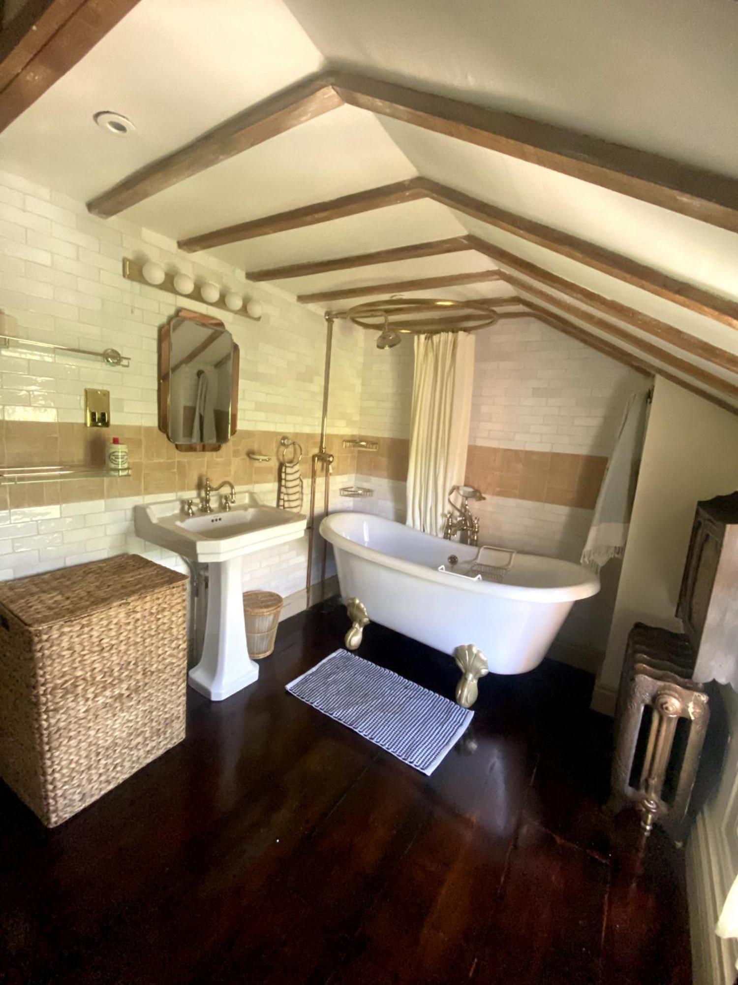 Black Tile Cottage 刘易斯 外观 照片