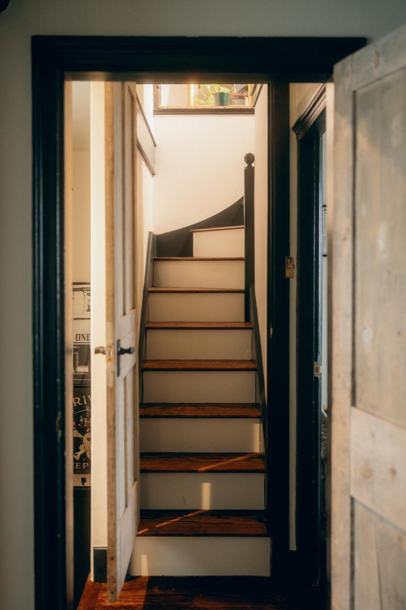 Black Tile Cottage 刘易斯 外观 照片